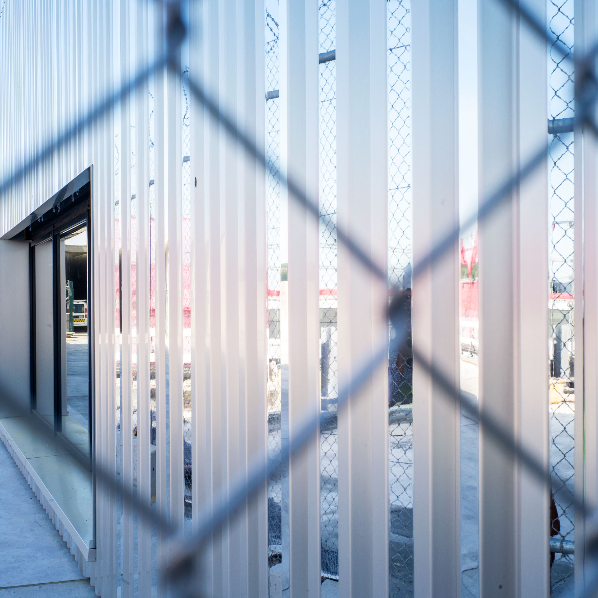 ZURICH AIRPORT BAGGAGE SORTING SYSTEM (GSA) Confirm AG